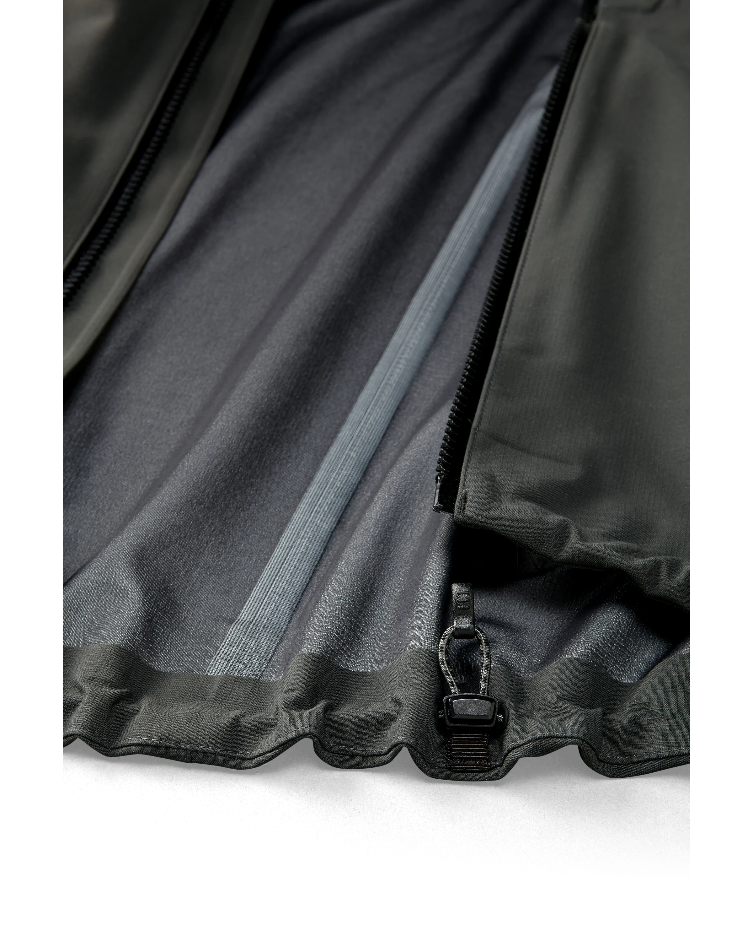 KUIU Kutana Storm Shell Jacket | Gunmetal - Image 4