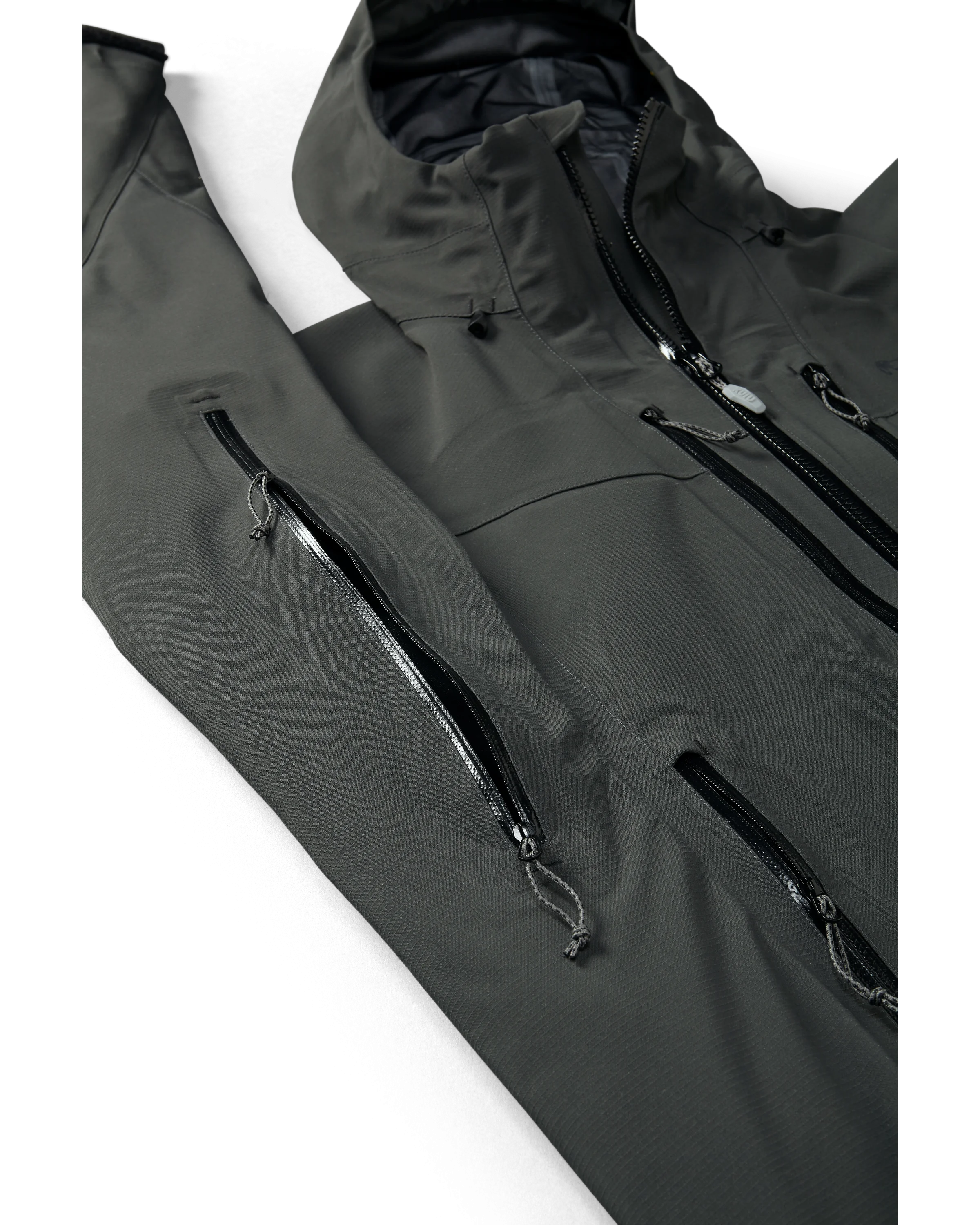KUIU Kutana Storm Shell Jacket | Gunmetal - Image 5