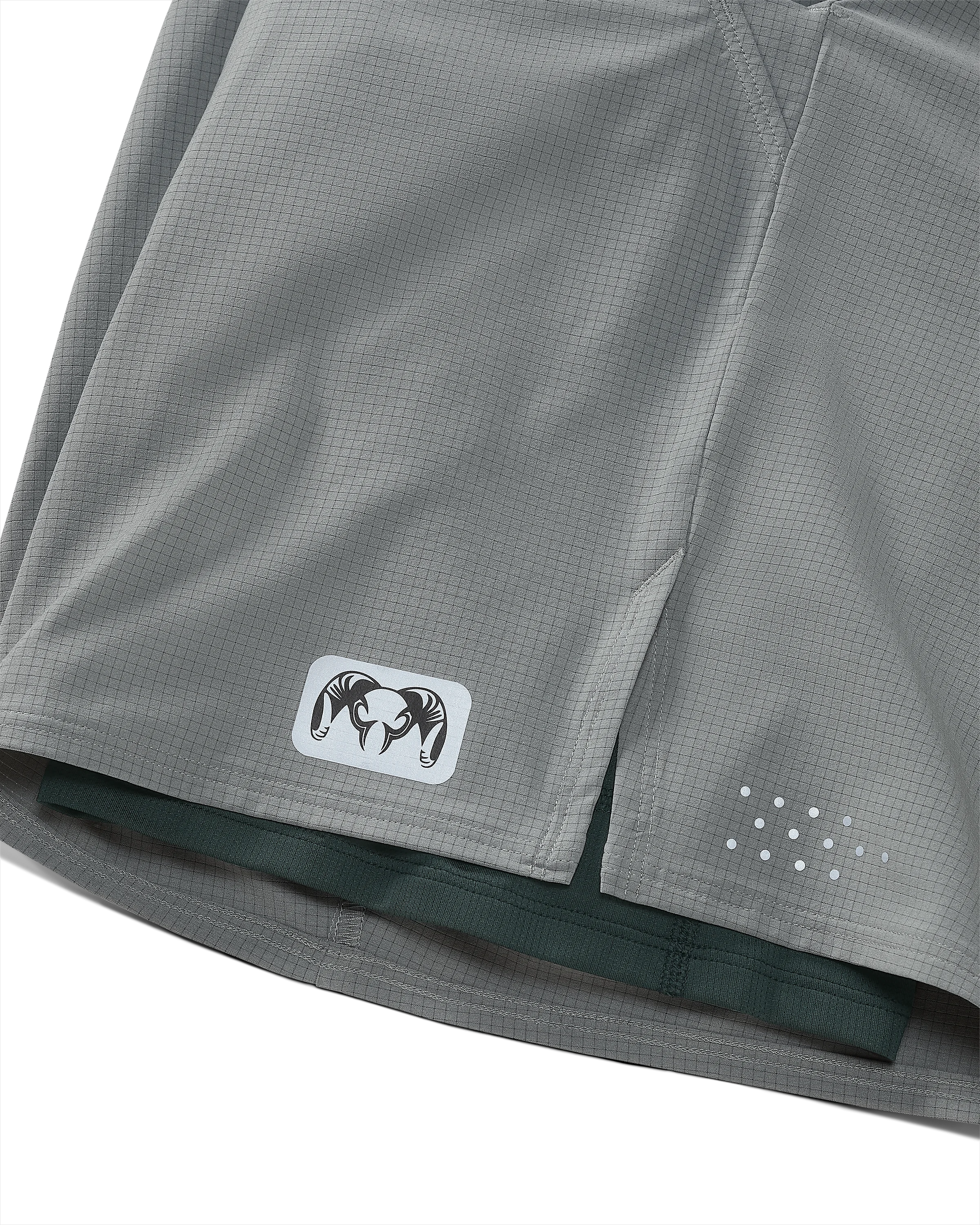 EnduroTrainer Lined 7″ Short | Dark Iron Tonal - Image 4